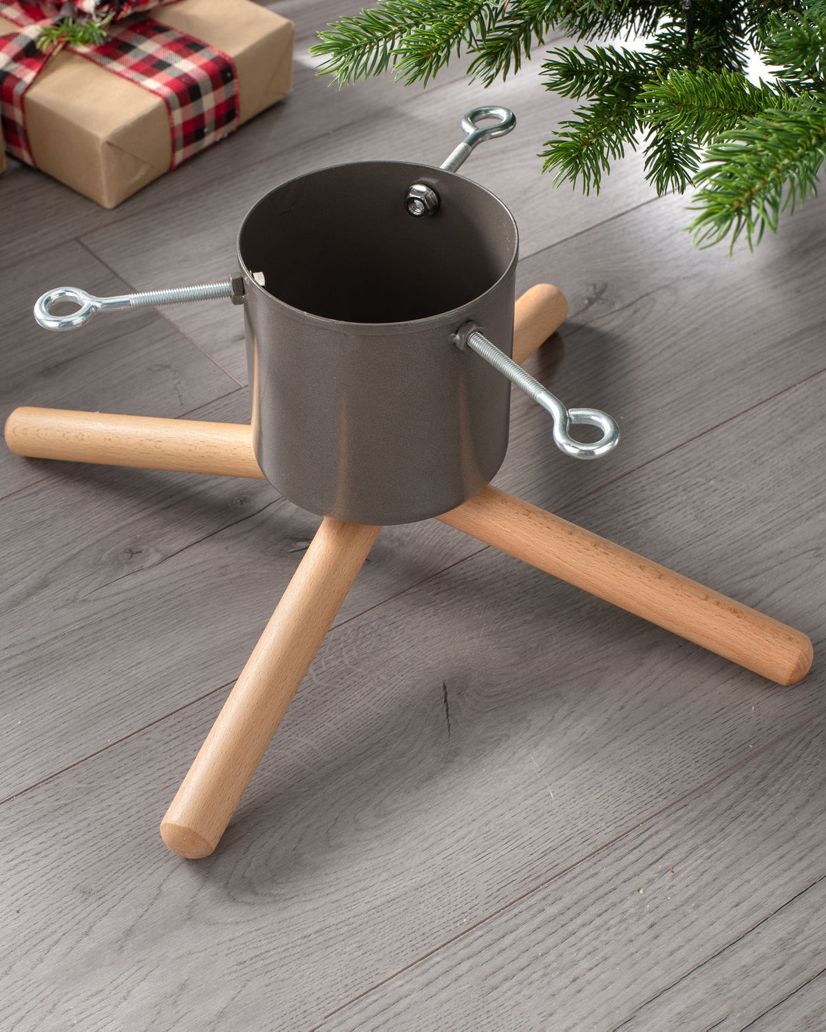 Christmas Tree Stand with Water Tank for 7 ft and Under, 46 cm