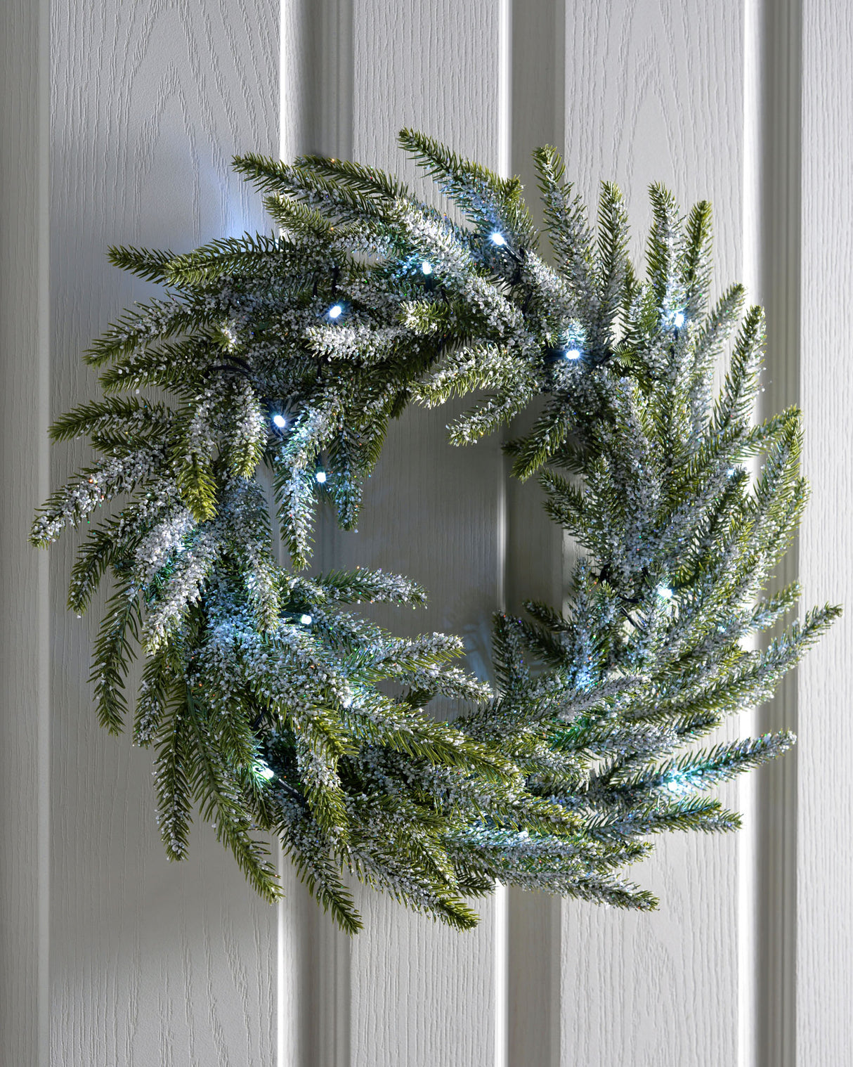 Pre-Lit Frosted Fir Wreath, 50 cm