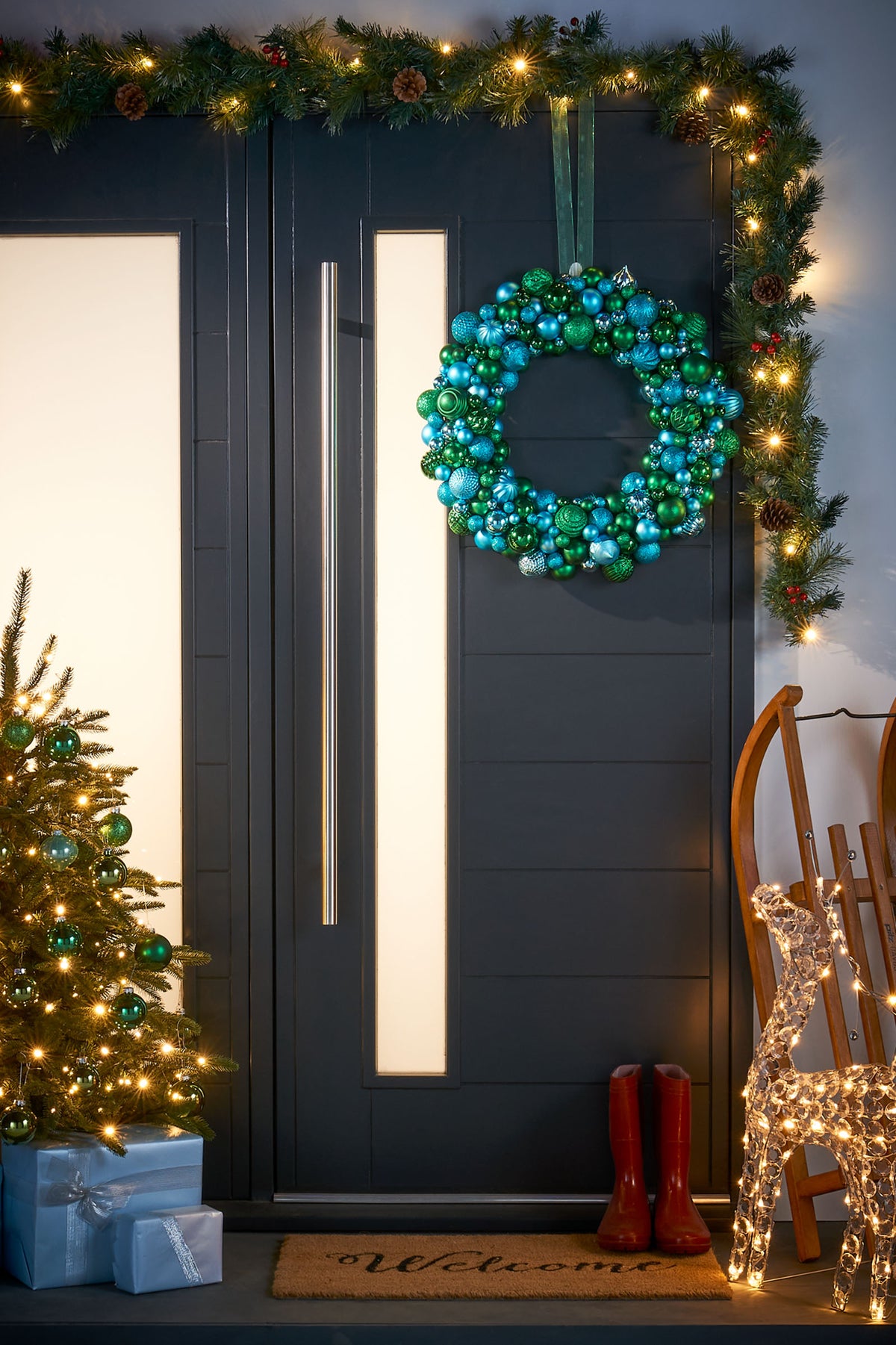 Emerald Bauble Wreath, 60 cm