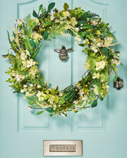 Artificial Floral Daisy Spring Wreath, Green & White, 28 Inch