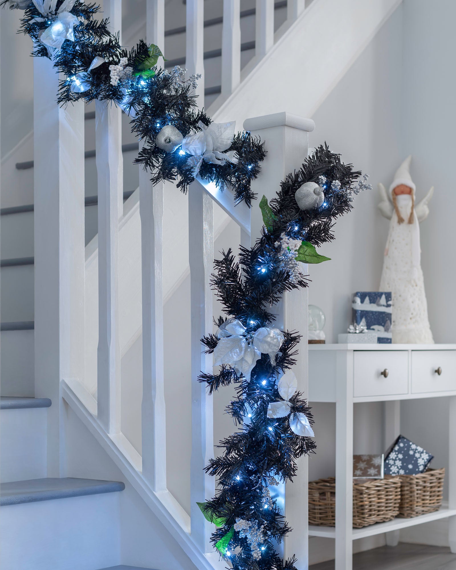 Pre-Lit Decorated Garland, Black/Silver, 9 ft