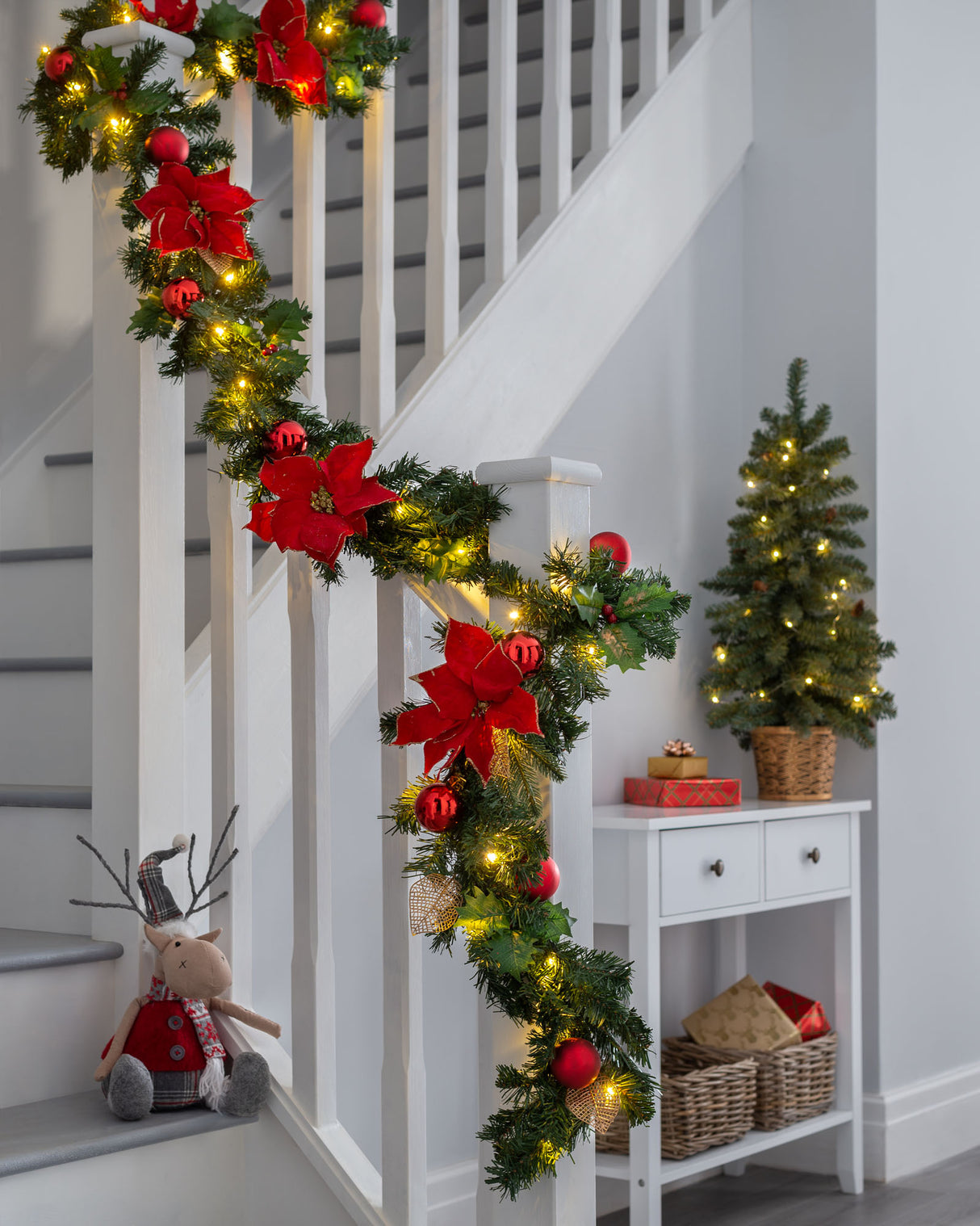 Pre-Lit Decorated Multi-Function Garland, Red/Gold, 9 ft