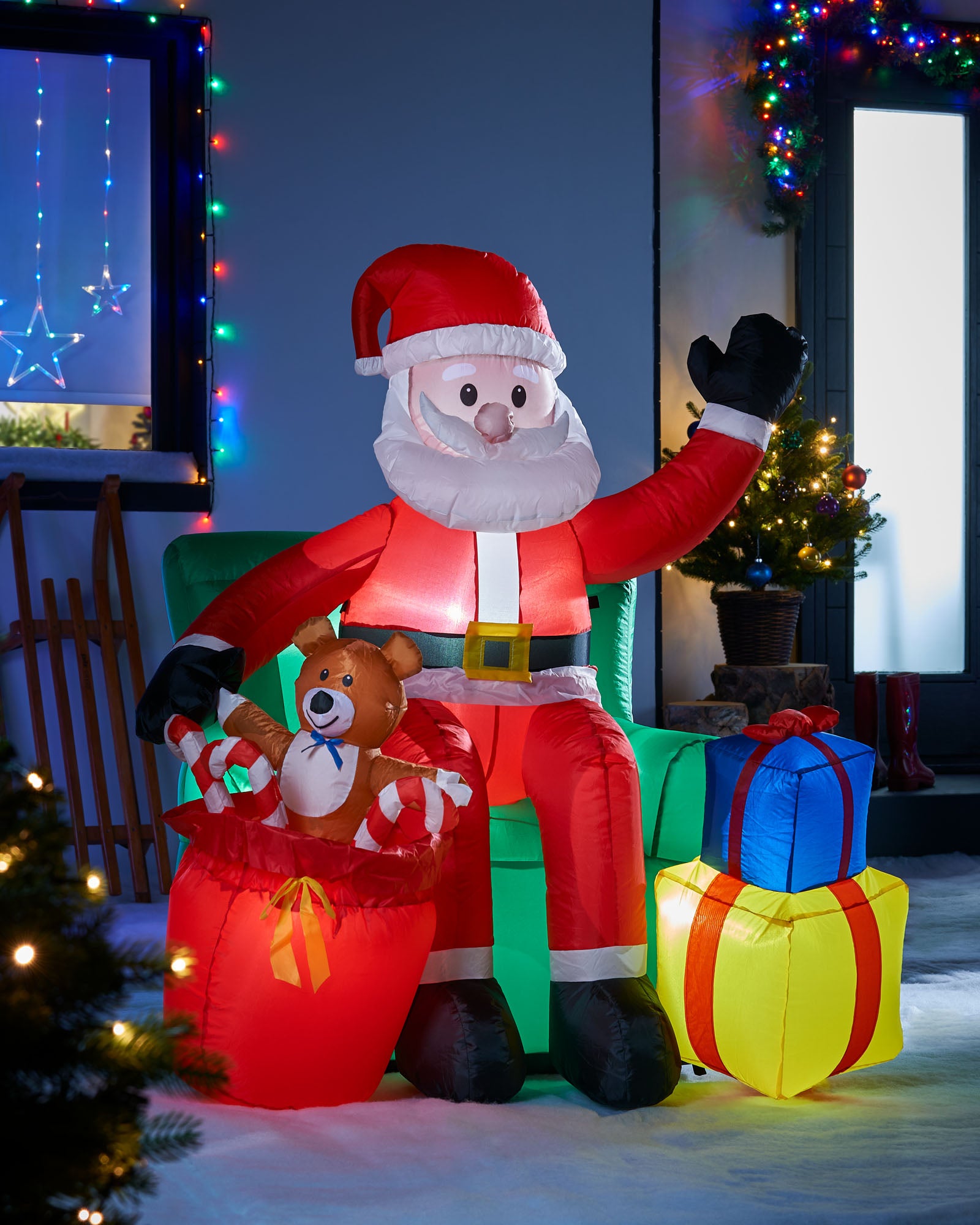 Pre-Lit Inflatable Santa with Present Stack, 5 ft