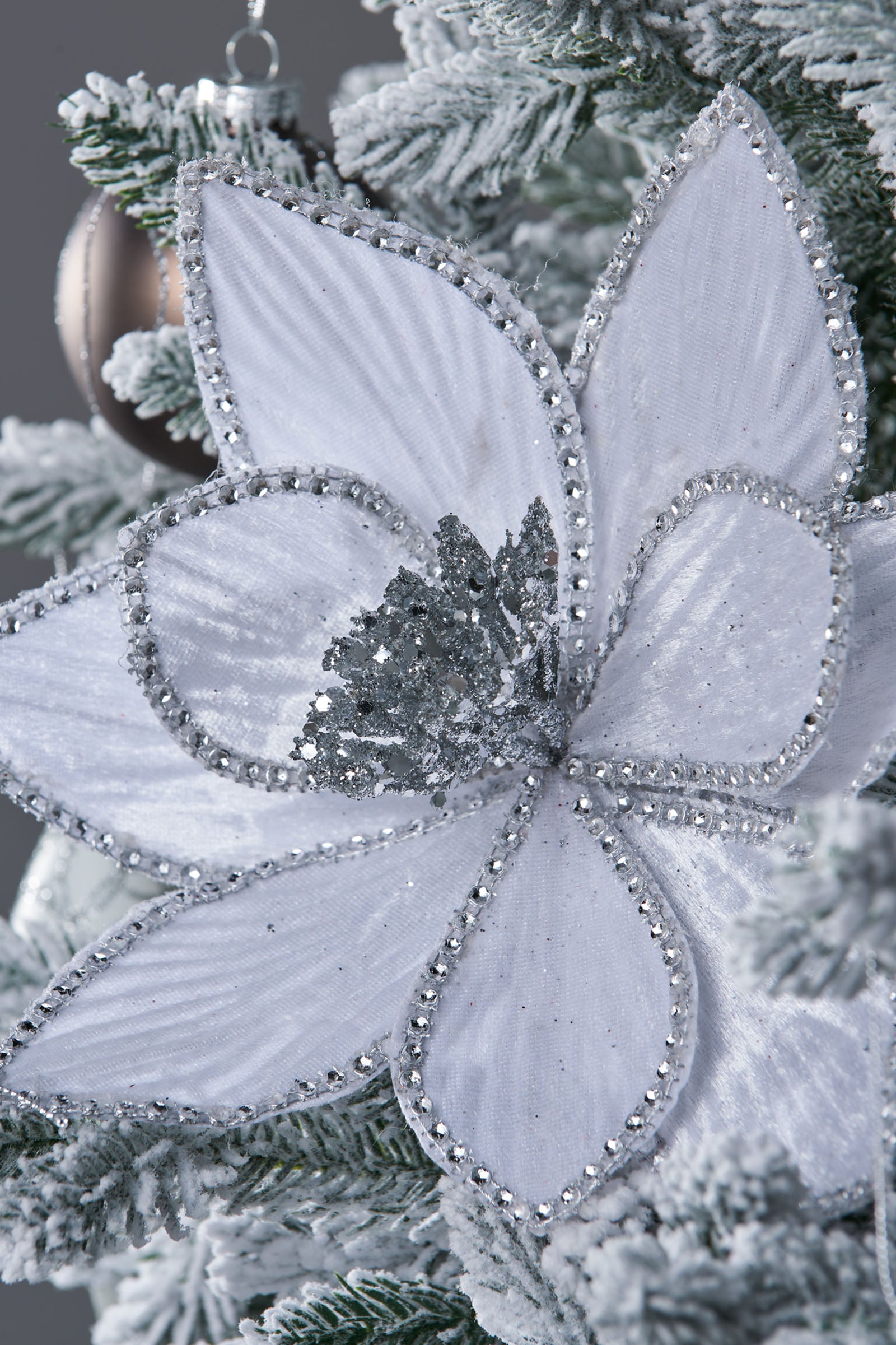 Artificial Poinsettia Flower, White, 24 cm