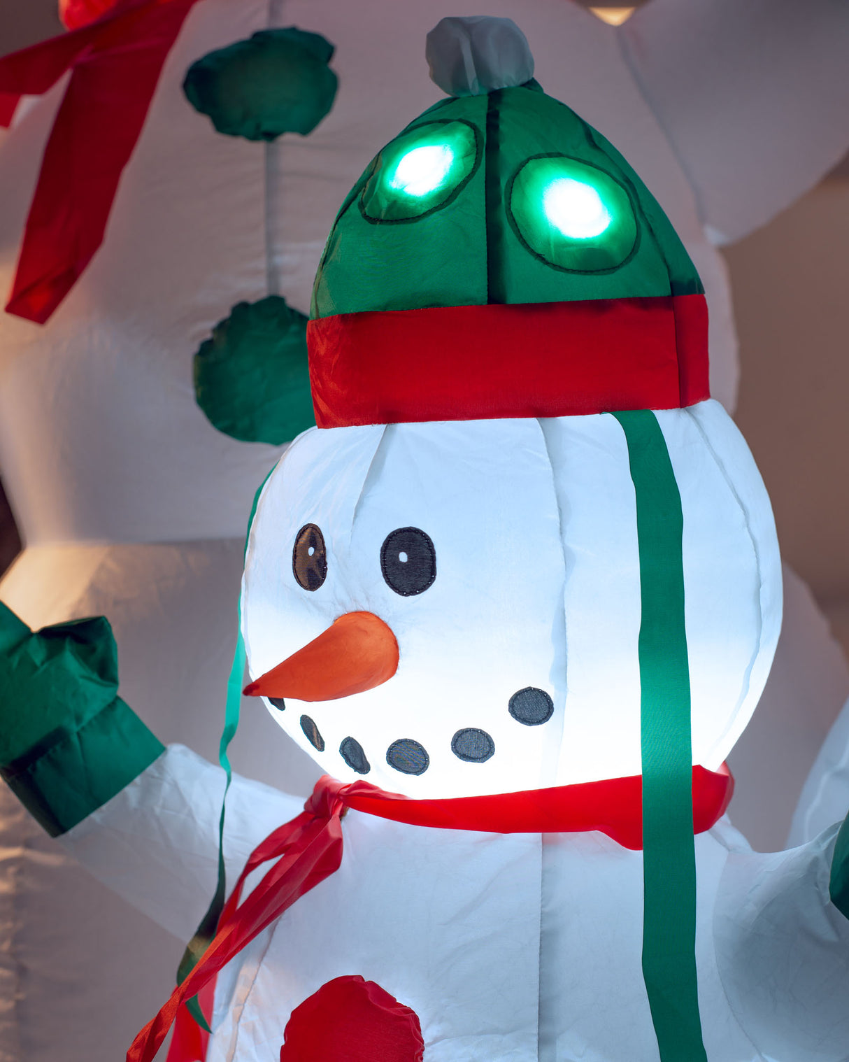 Pre-Lit Inflatable Flashing Snowman Family, 6 ft