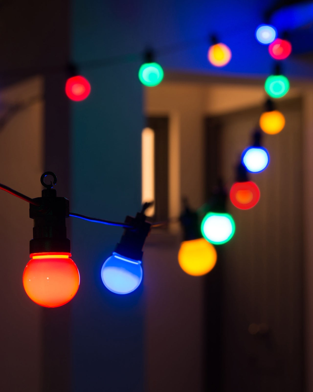 20 LED Connectable Matt Festoon Light String, Multi-Colour, 7.7 m