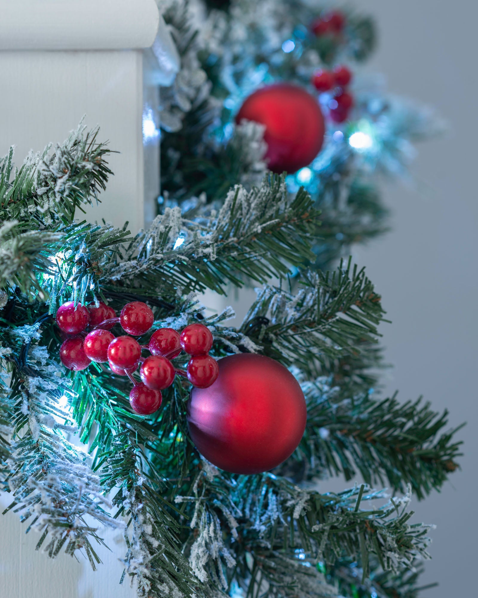 Pre-Lit Frosted Decorated Garland, 9 ft