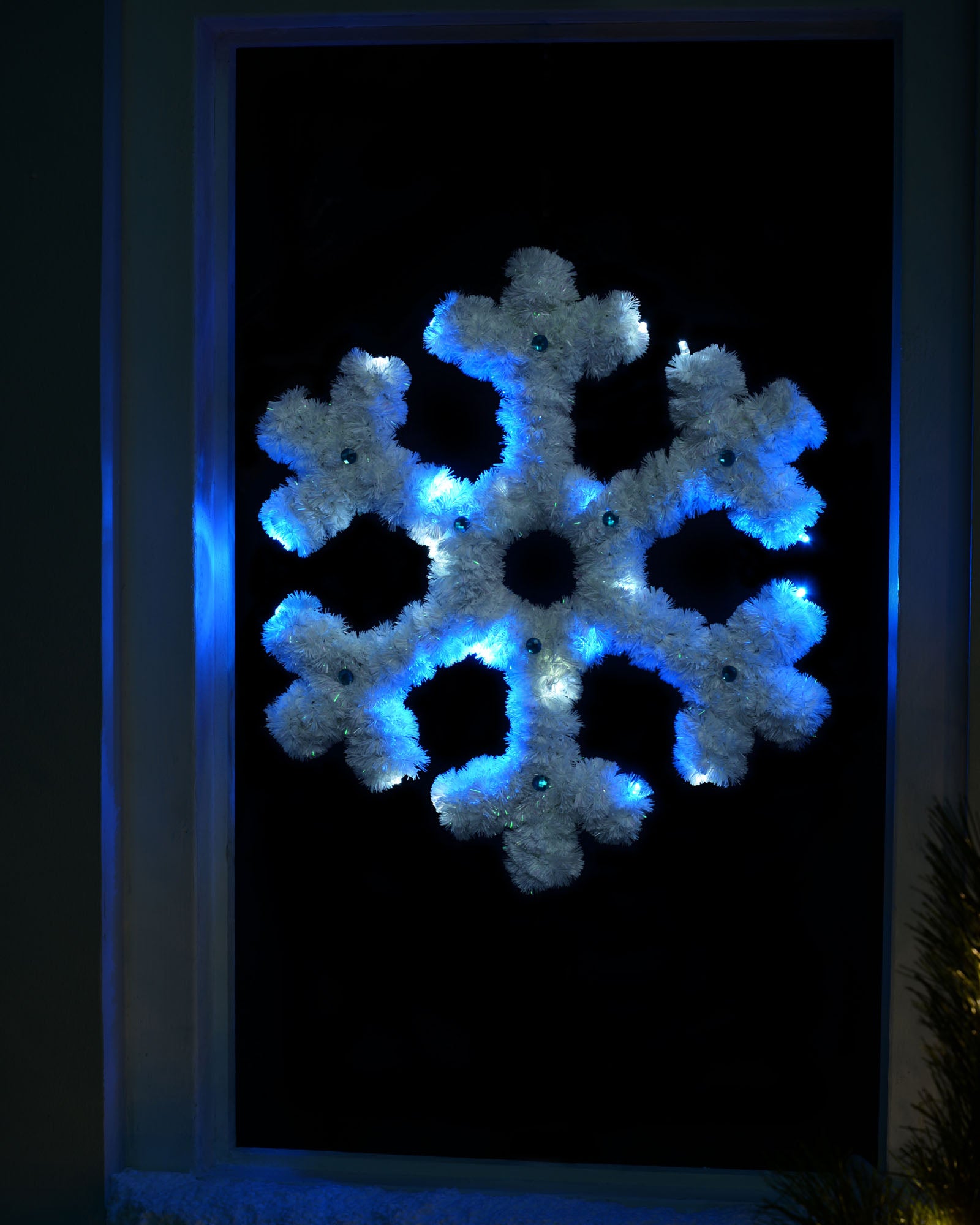 Tinsel Snowflake Silhouette, 40 cm