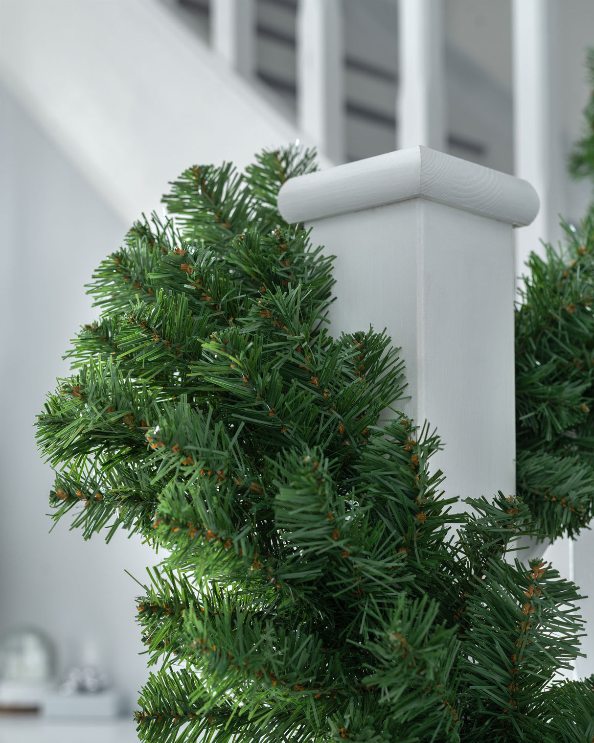Extra Thick Pine Garland, Green, 9 ft