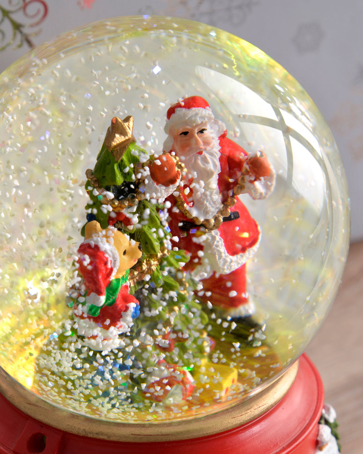 Colour Changing Santa Snowglobe, 10 cm