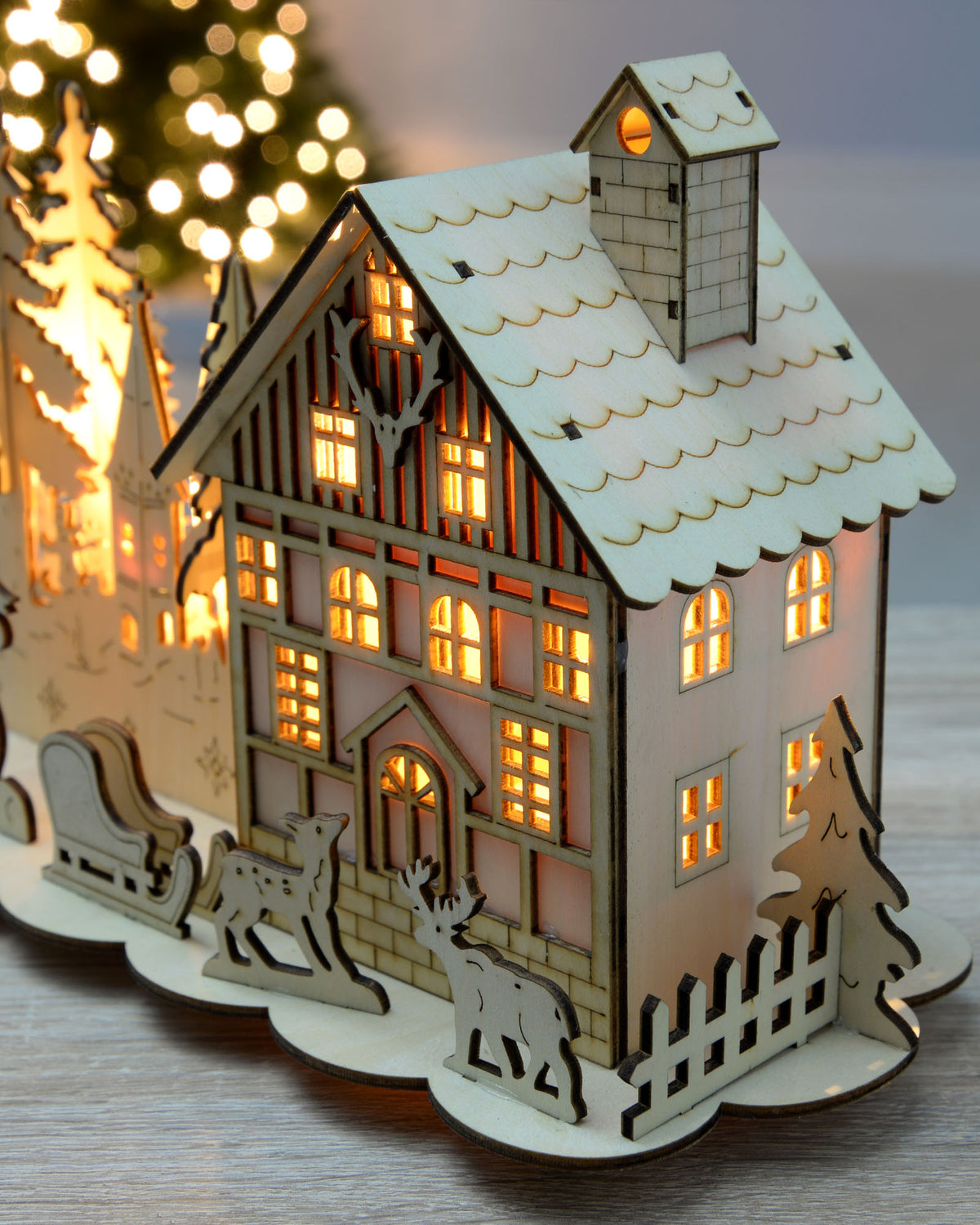 Pre-Lit Wooden House and Reindeer Scene, 28 cm