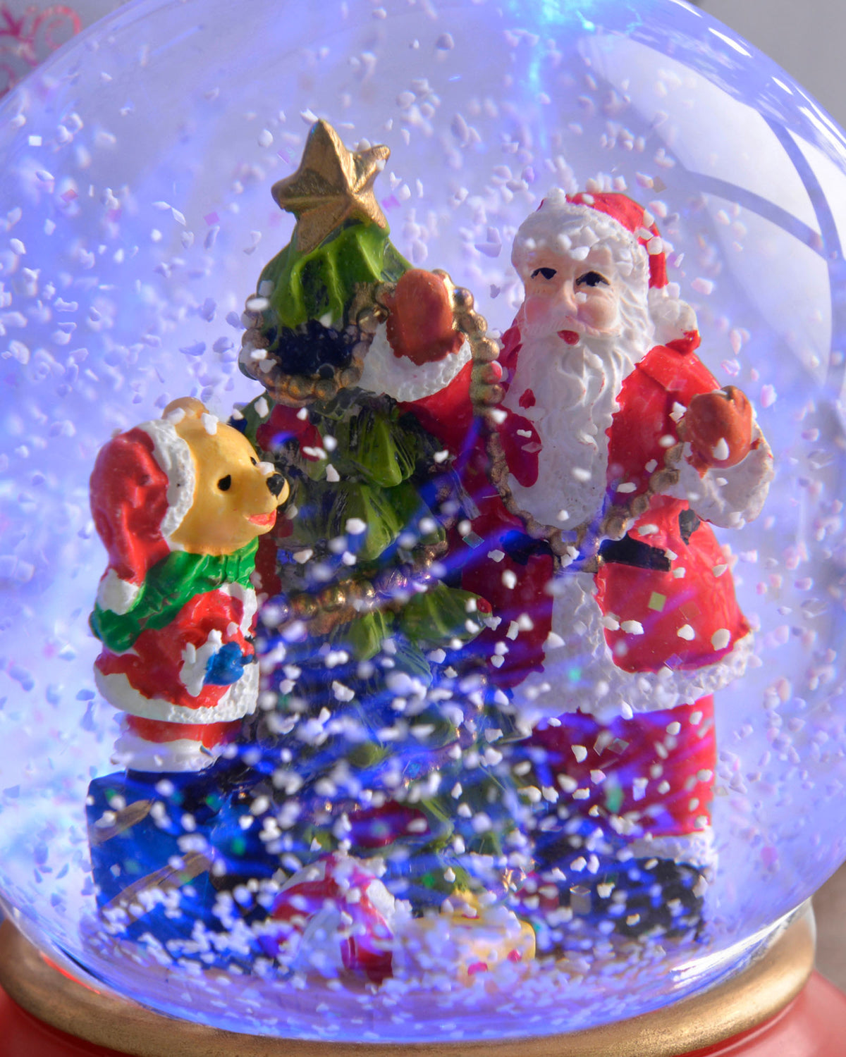 Colour Changing Santa Snowglobe, 10 cm