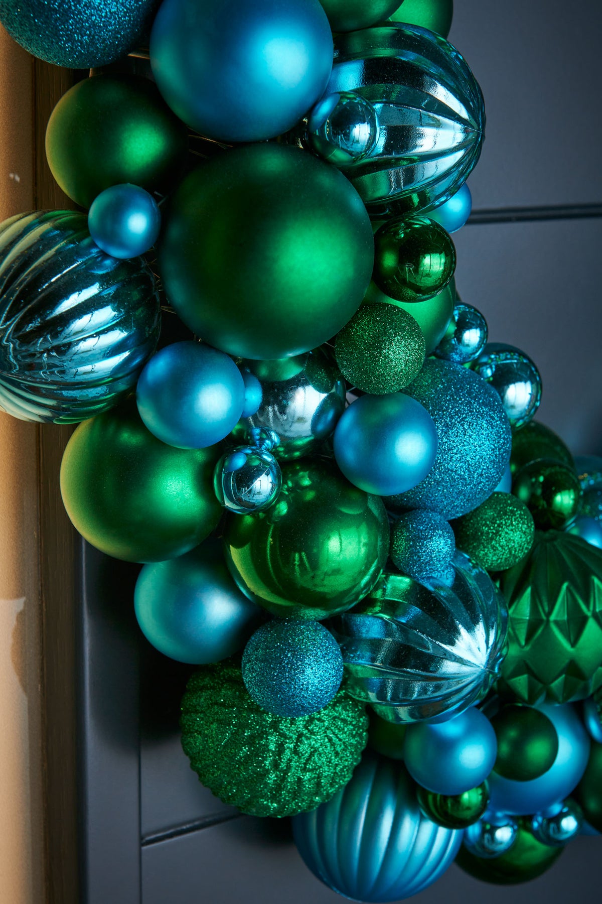 Emerald Bauble Wreath, 60 cm