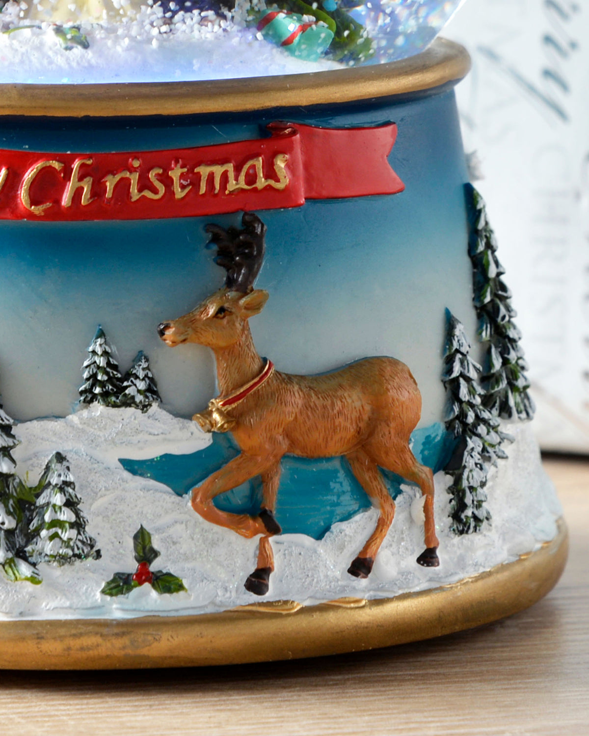 Colour Changing Carolers Snow Globe, 19 cm